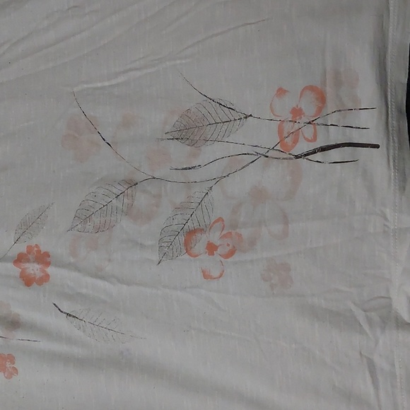 Faded Glory Long Sleeve top with floral design; Size: XXL, White - Picture 3 of 16